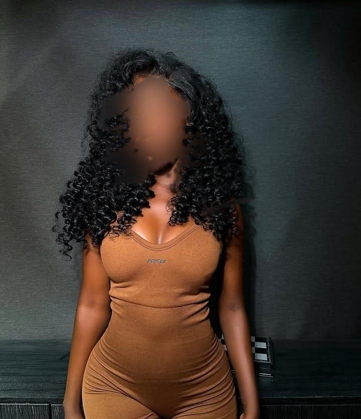 Chica busca chico en Gerona: 