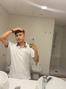 614527123: Chico busca chica en Alicante