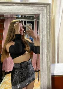 663754578: Chica busca chico en Murcia