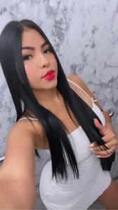 677526358: Chica busca chico en Navarra