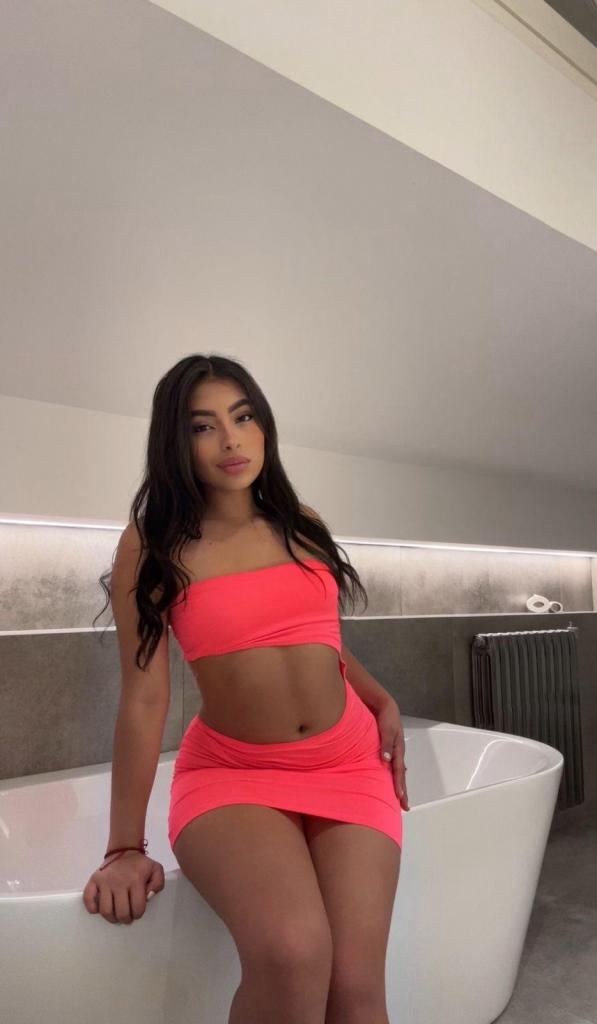 Chica busca chico en Barcelona: 