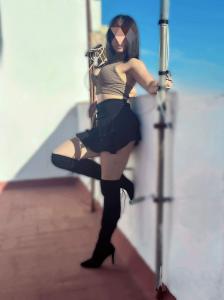 663927327: Chica busca chico en Sevilla