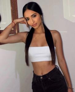 Chica busca chico en Ibiza: 