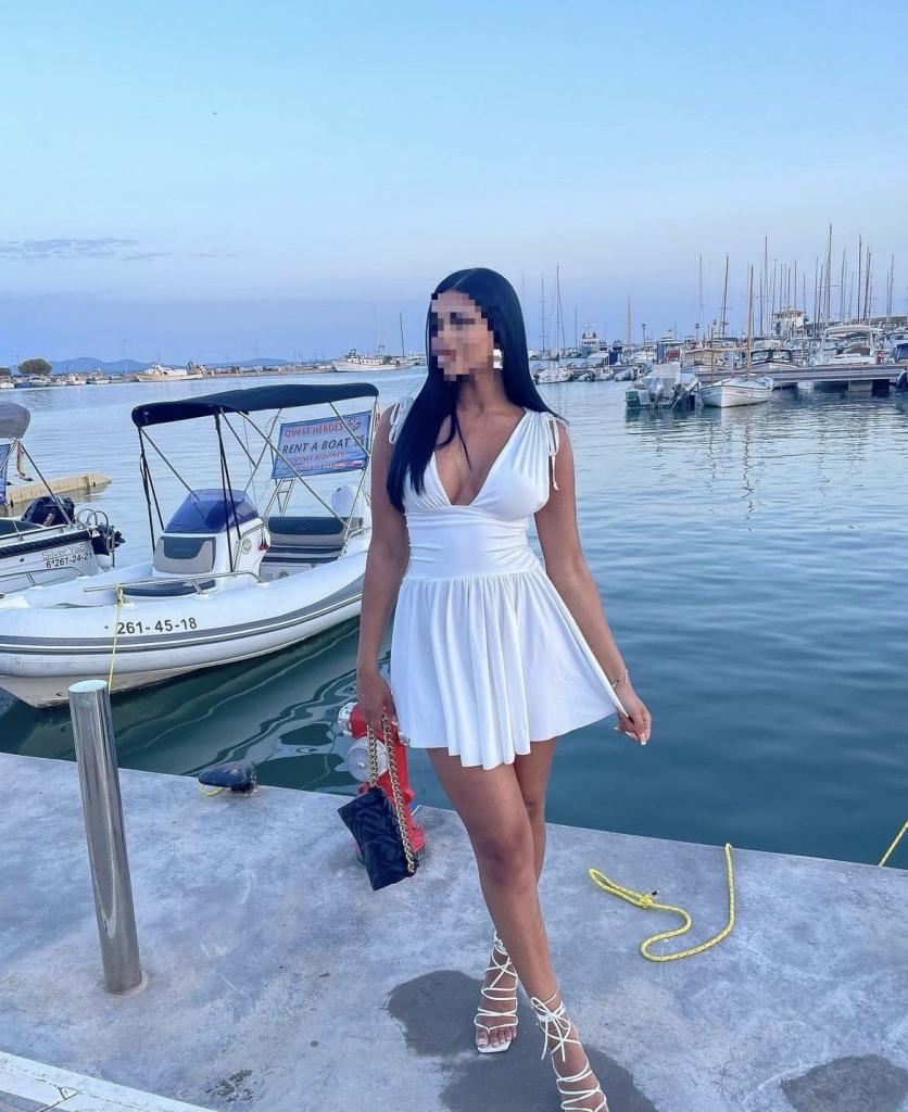 Chica busca chico en Málaga: Chica busca chico