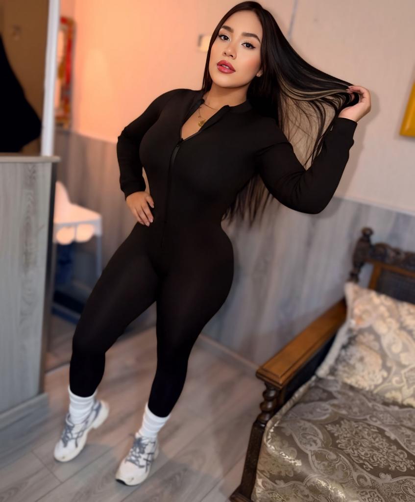 613873600: Chica busca chico en La Coruña