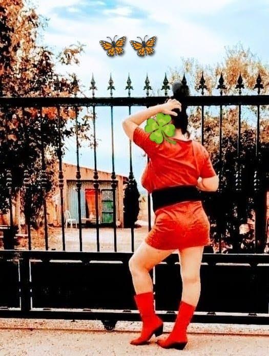 Chica busca chico en Almería: 