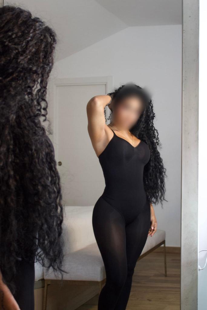 623201749: Chica busca chico en Alicante