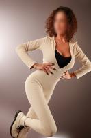 613757163: Chica busca chico en Barcelona