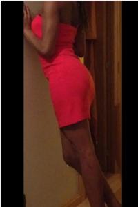 614791174: Chica busca chico en La Coruña