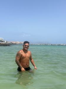 643564317: Chico busca chica en Tenerife