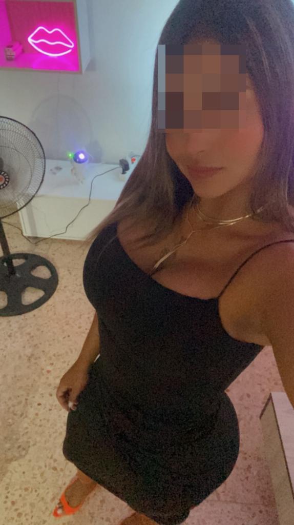607844007: Chica busca chico en Málaga