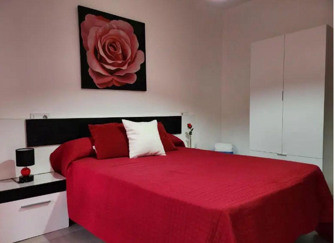 Chica busca chico en Cuenca: 