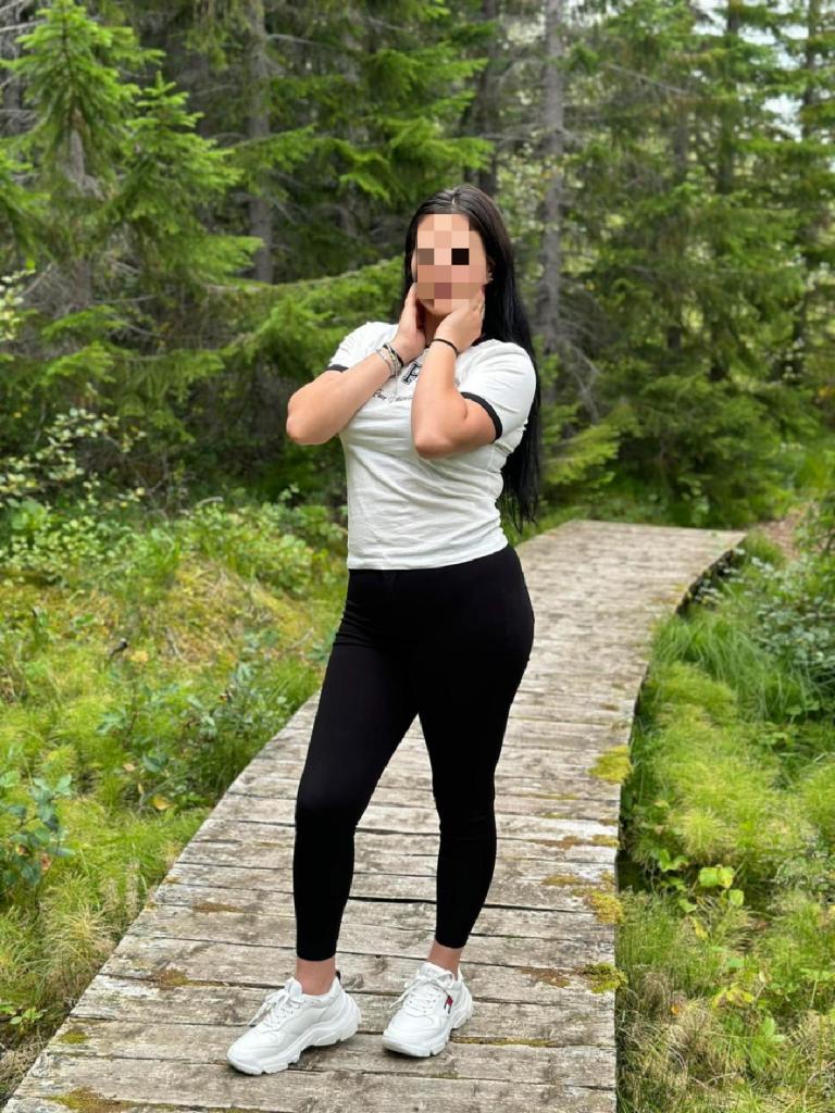 Chica busca chico en Cádiz: 