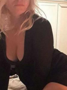 693677594: Chica busca chico en Tarragona