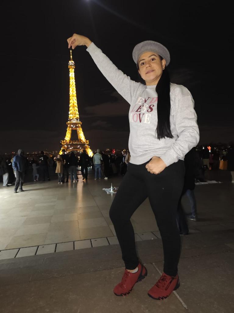 604242770: Chica busca chico en Guipúzcoa