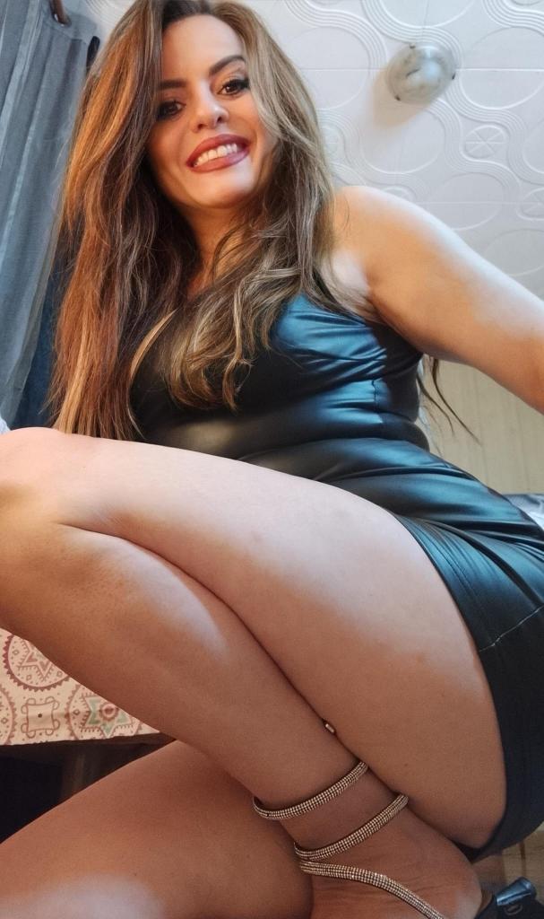631858612: Chica busca chico en Murcia