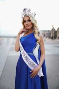 666478930: Travesti en Ibiza