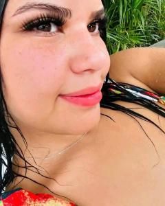 667587677: Chica busca chico en Madrid