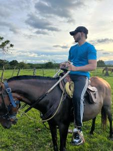 641464627: Chico busca chica en Madrid