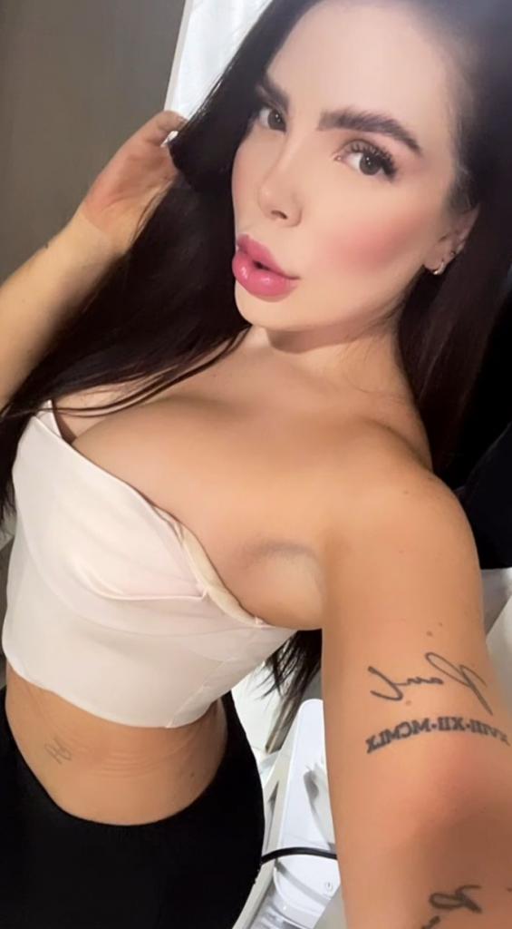 613589283: Chica busca chico en Murcia