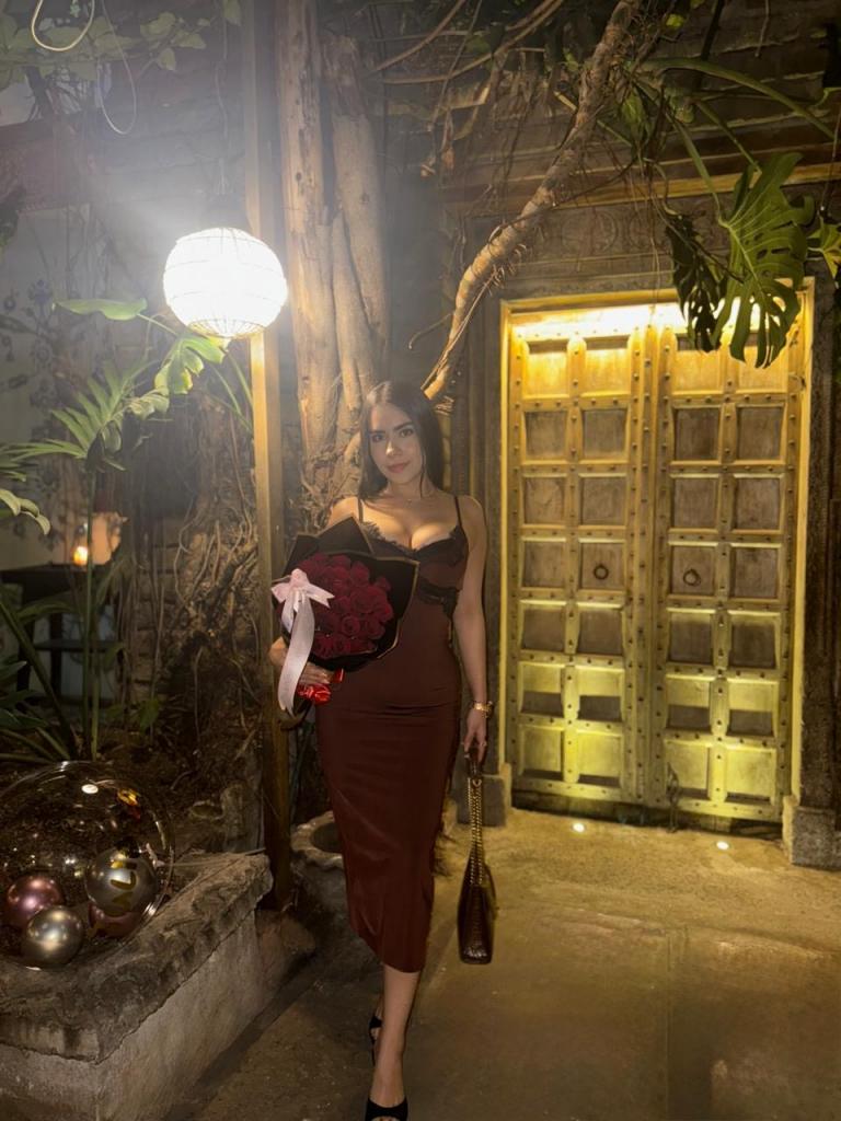 631775709: Chica busca chico en Barcelona