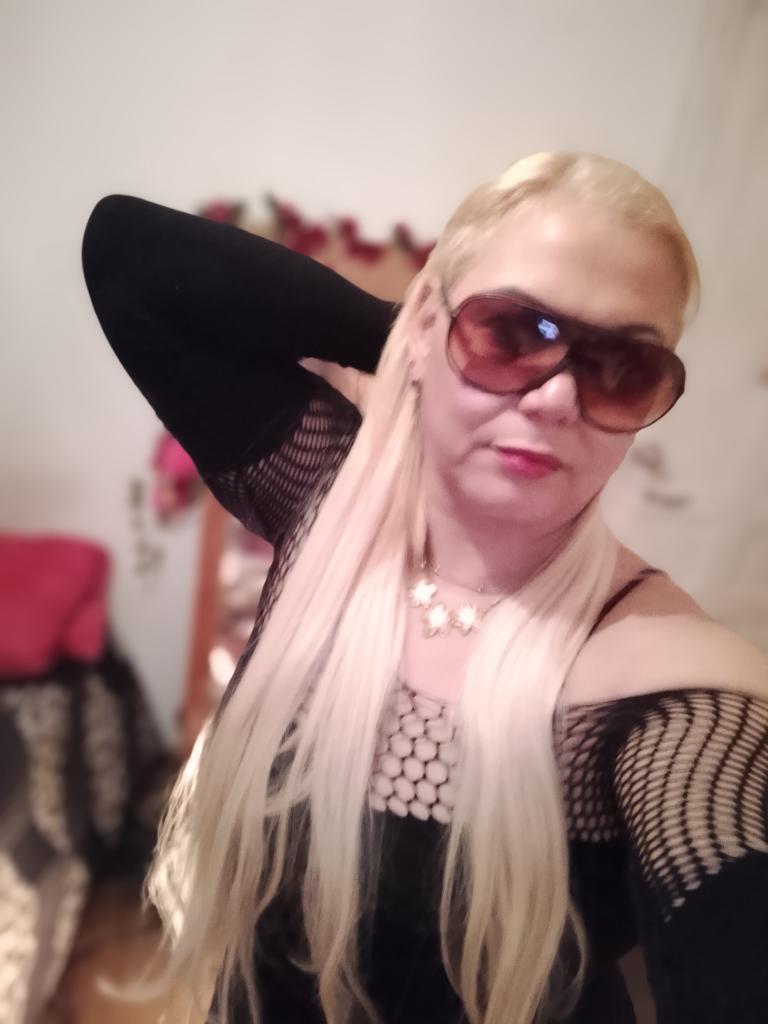 666285125: Chica busca chico en La Rioja