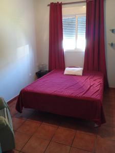 656611034: Chica busca chico en Barcelona