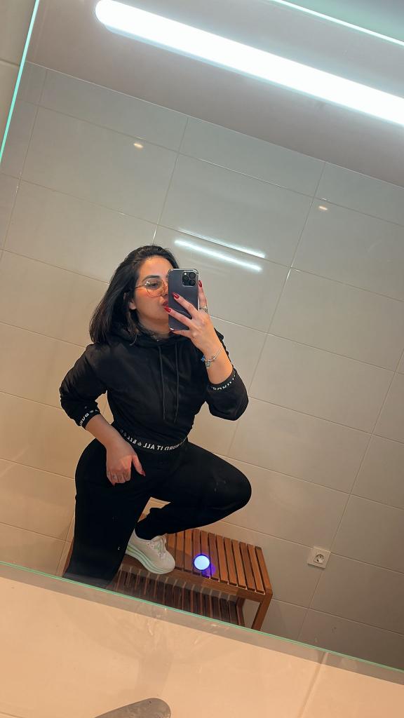 Chica busca chico en Granada: 