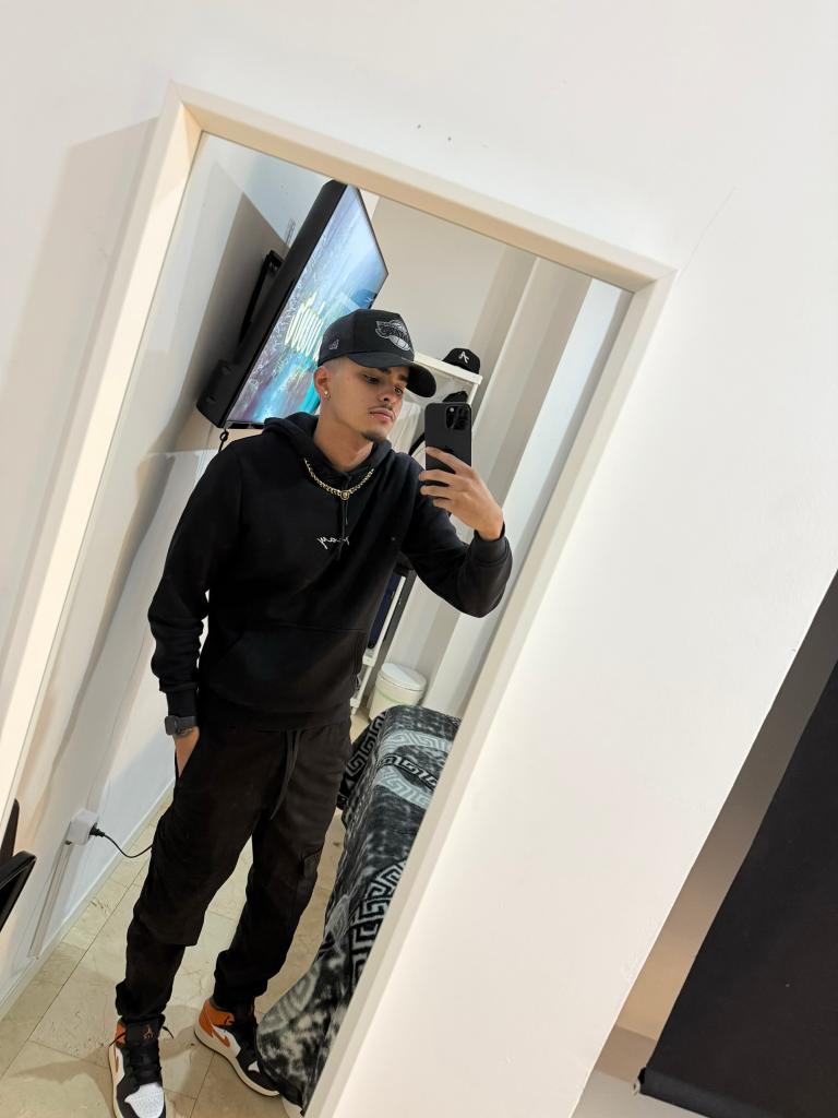 Chico busca chica en Valladolid: 