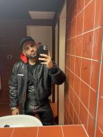 695865467: Chico busca chica en Málaga