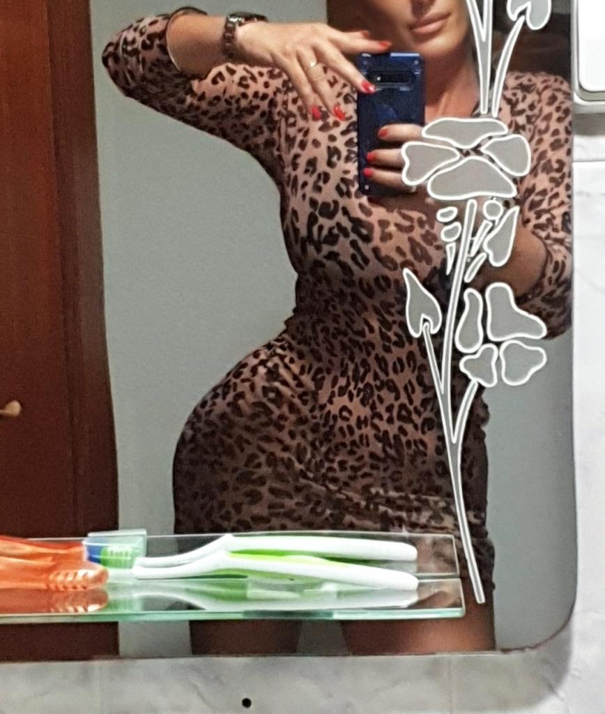 Chica busca chico en Ibiza: 