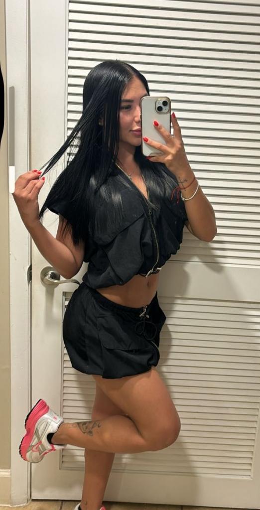 Chica busca chico en Zaragoza: Chica busca chico