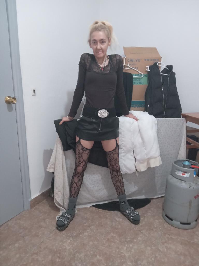 603704683: Chica busca chico en Murcia