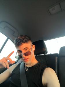 600310718: Chico busca chica en Madrid