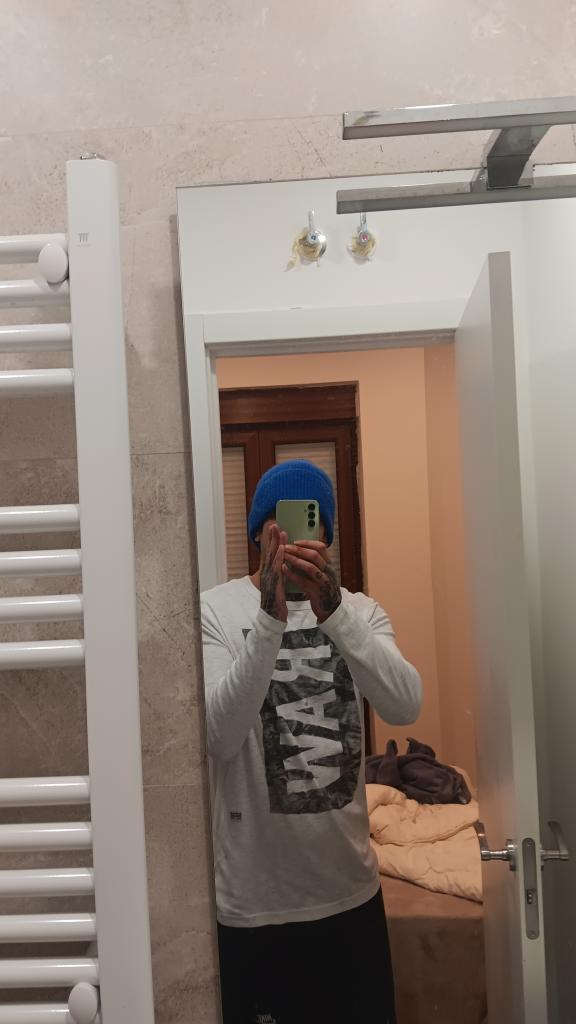 624787531: Chico busca chica en Cantabria