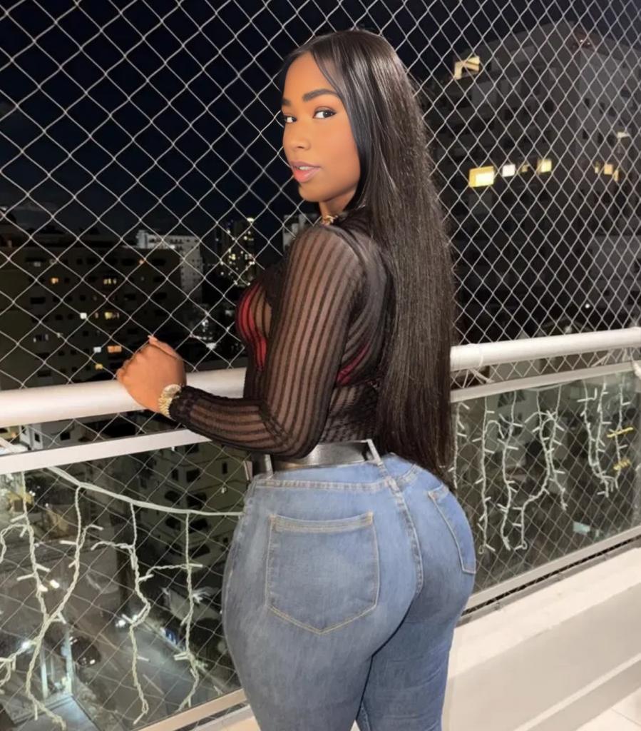 613829329: Chica busca chico en Almería