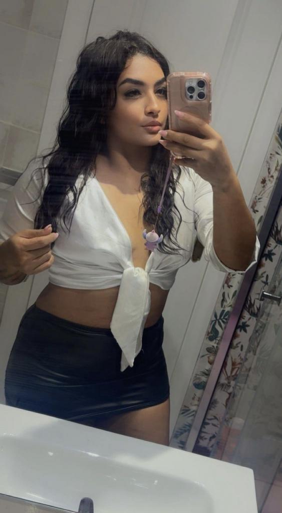 Chica busca chico en Málaga: Chica busca chico