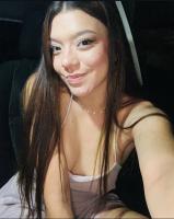 663754578: Chica busca chico en Murcia