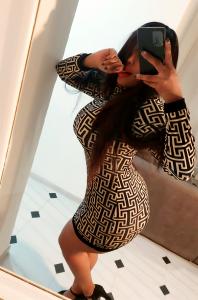 613618035: Chica busca chico en Barcelona