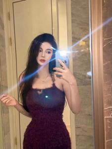 604160906: Chica busca chico en Barcelona