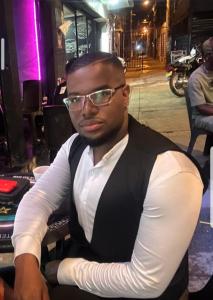 Chico busca chica en Asturias: 