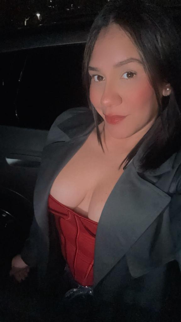 Chica busca chico en Zaragoza: Chica busca chico