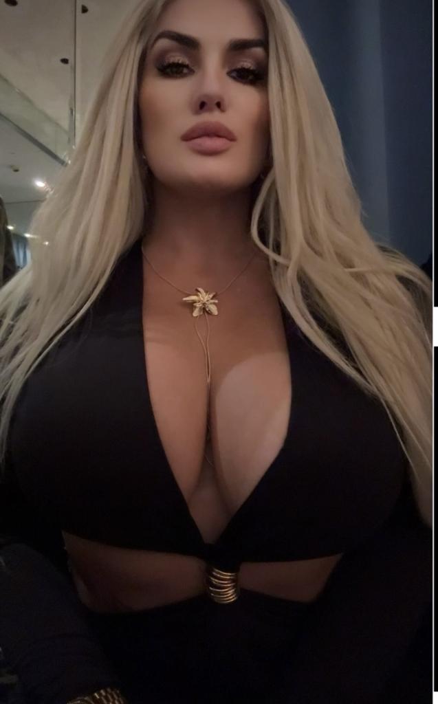 Chica busca chico en Huelva: Chica busca chico