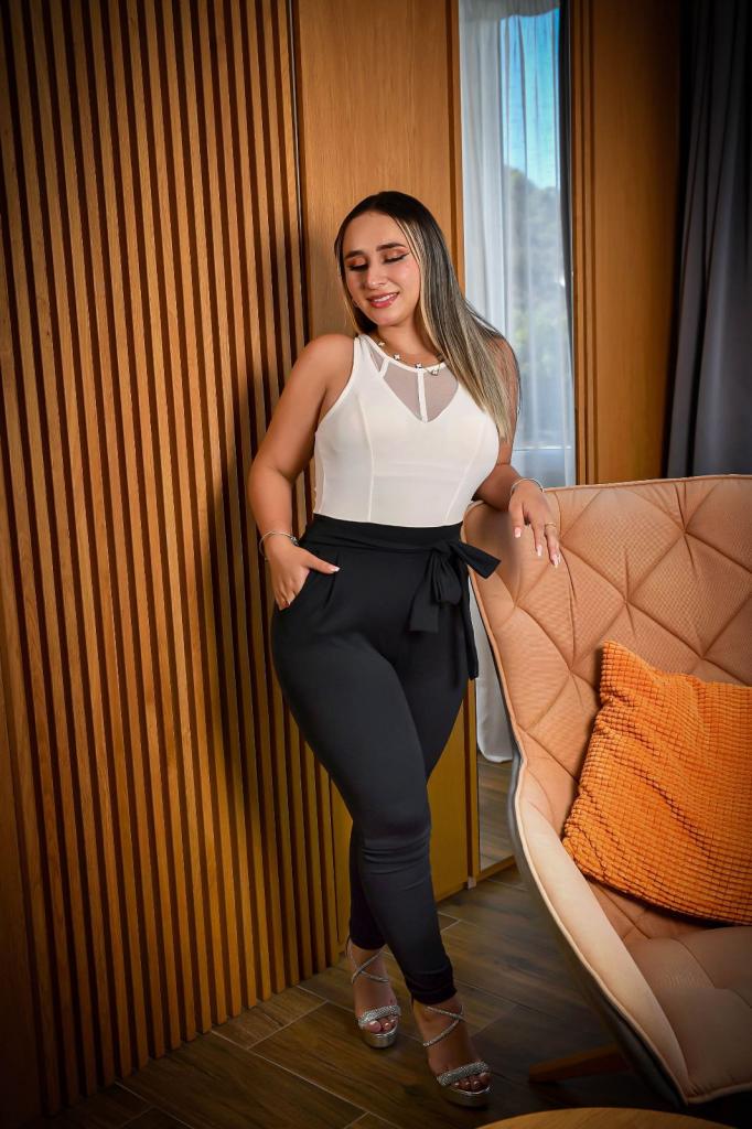 603168493: Chica busca chico en Málaga