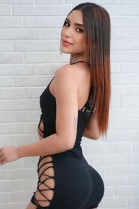 631363812: Chica busca chico en Barcelona