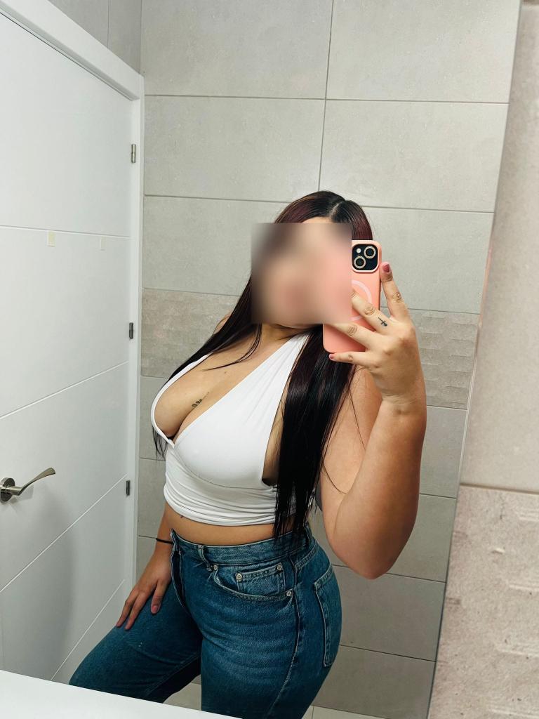 Chica busca chico en Barcelona: Chica busca chico