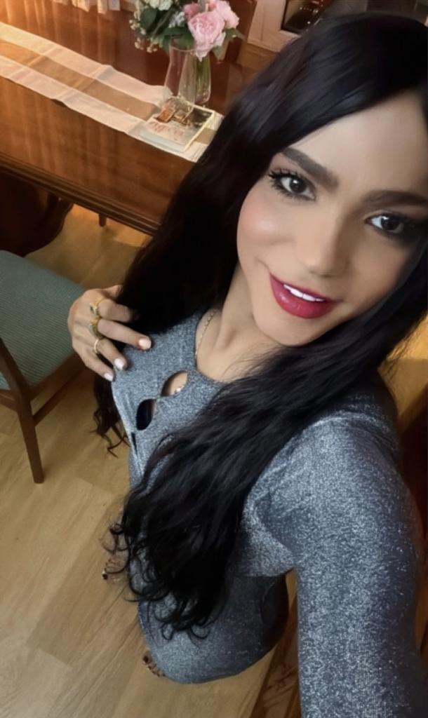 613682106: Travesti en Gerona