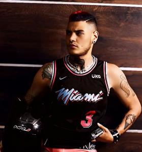 Chico busca chica en Málaga: 