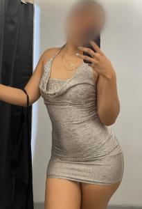 667425243: Chica busca chico en Gerona