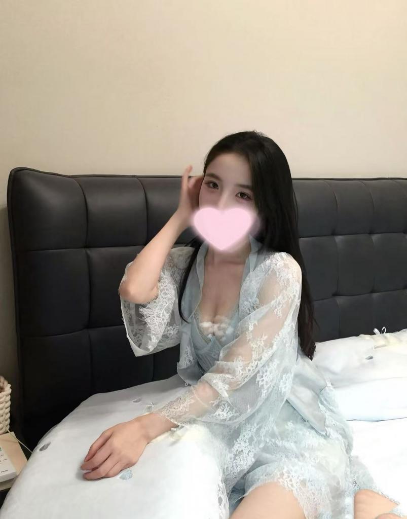 627585658: Chica busca chico en Barcelona